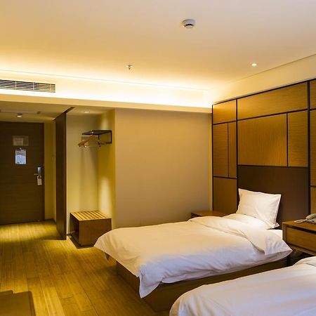 Ji Hotel Xintiandi Shanghai Exterior photo
